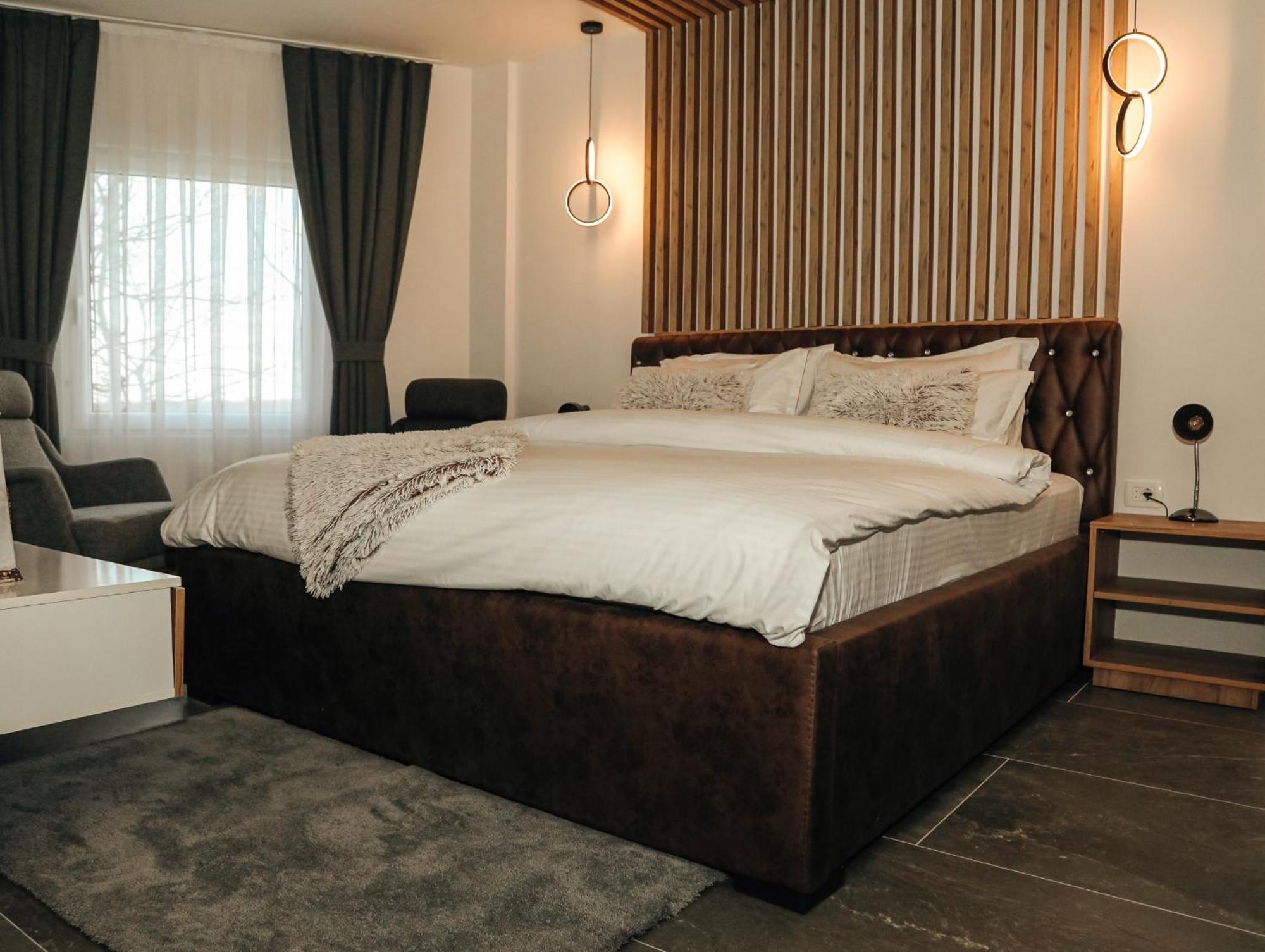 Hotel Europa 92 Ferizaj Exterior photo