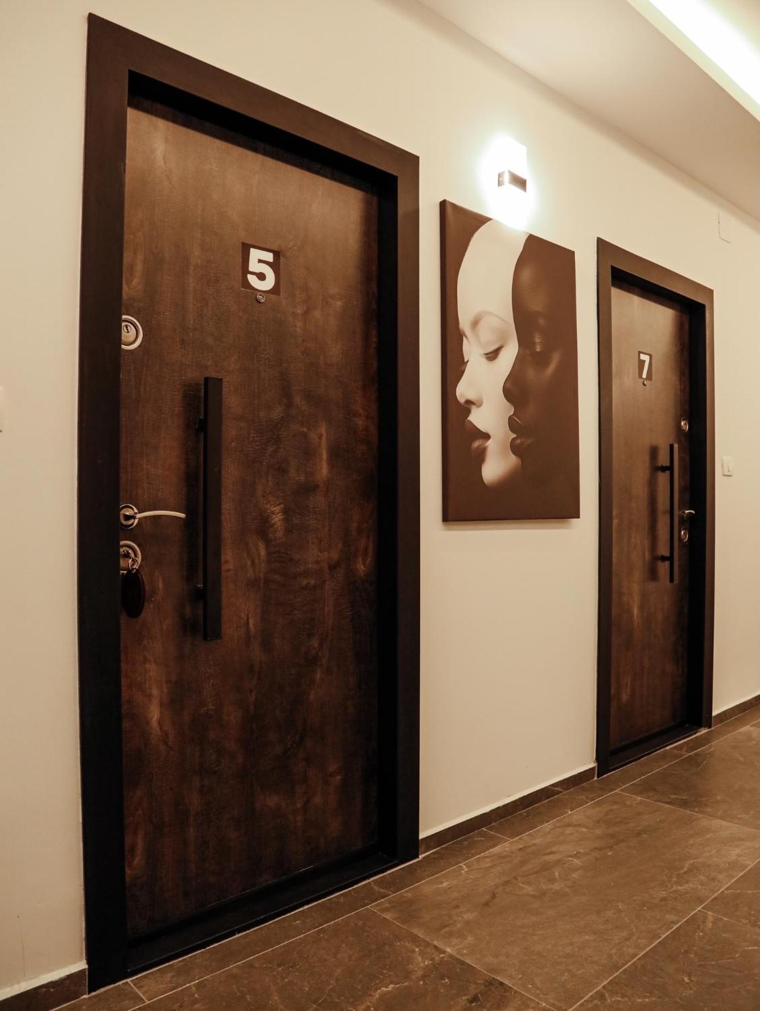 Hotel Europa 92 Ferizaj Exterior photo